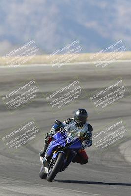 media/Oct-30-2025-Racers Edge (Thu) [[dabbdaf680]]/3-B Group/Session 2 (Bowl Exit)/